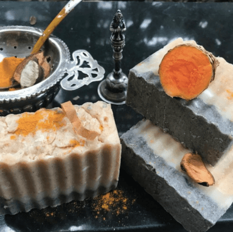 ACTIVATED CHARCOAL AND TURMERIC BAR