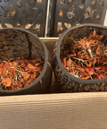 COCONUT SHELL BOWLS WITH DRIED FLOWER PETALS